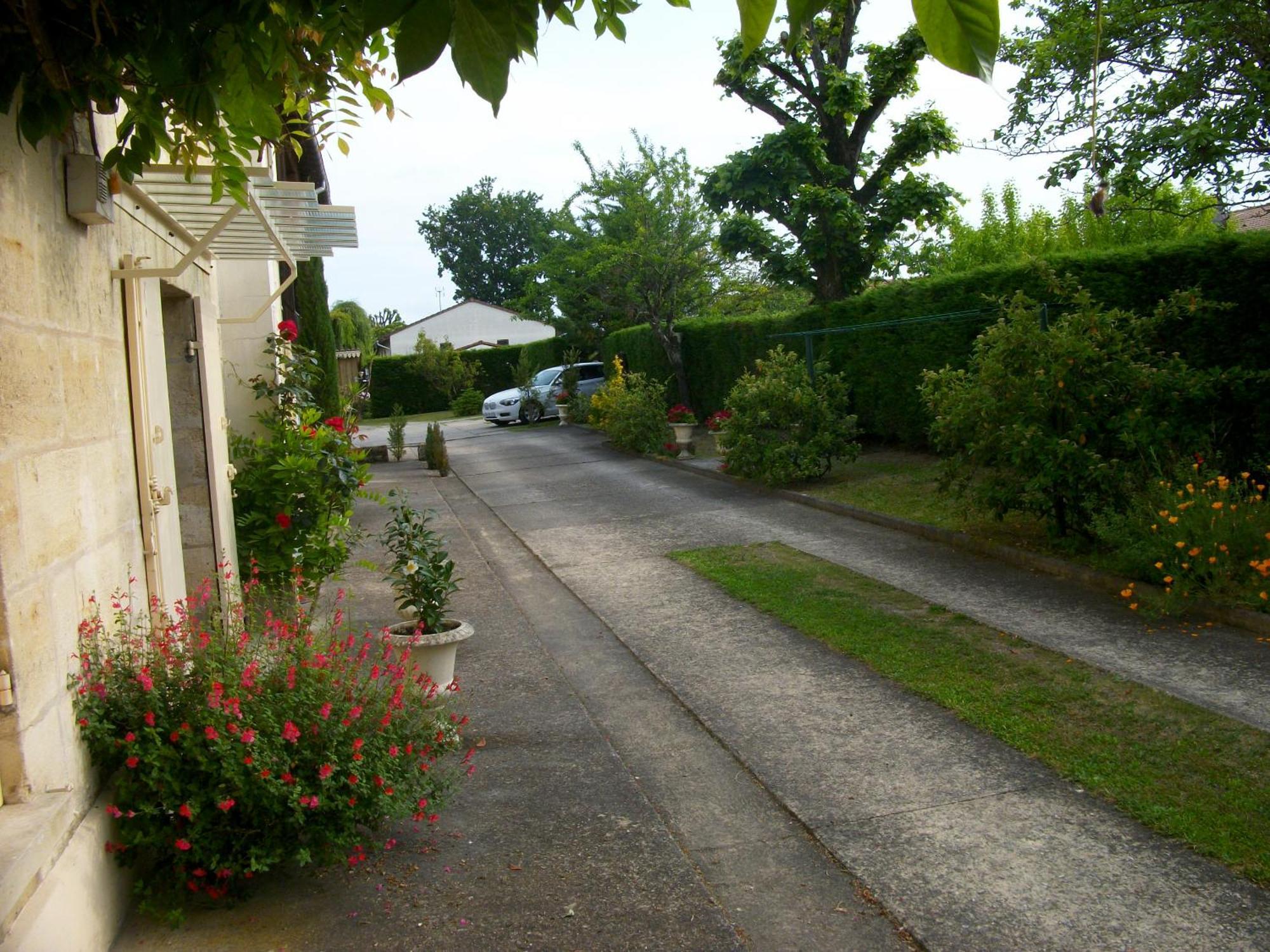 Domaine De Monein Acomodação com café da manhã Saint-André-de-Cubzac Exterior foto