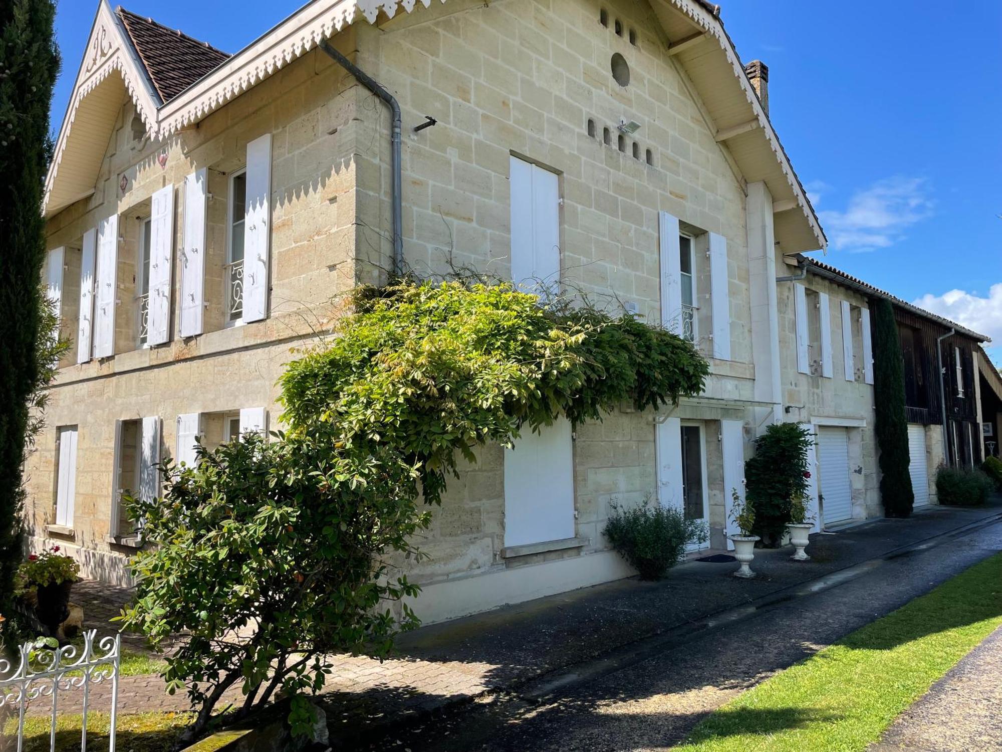 Domaine De Monein Acomodação com café da manhã Saint-André-de-Cubzac Exterior foto